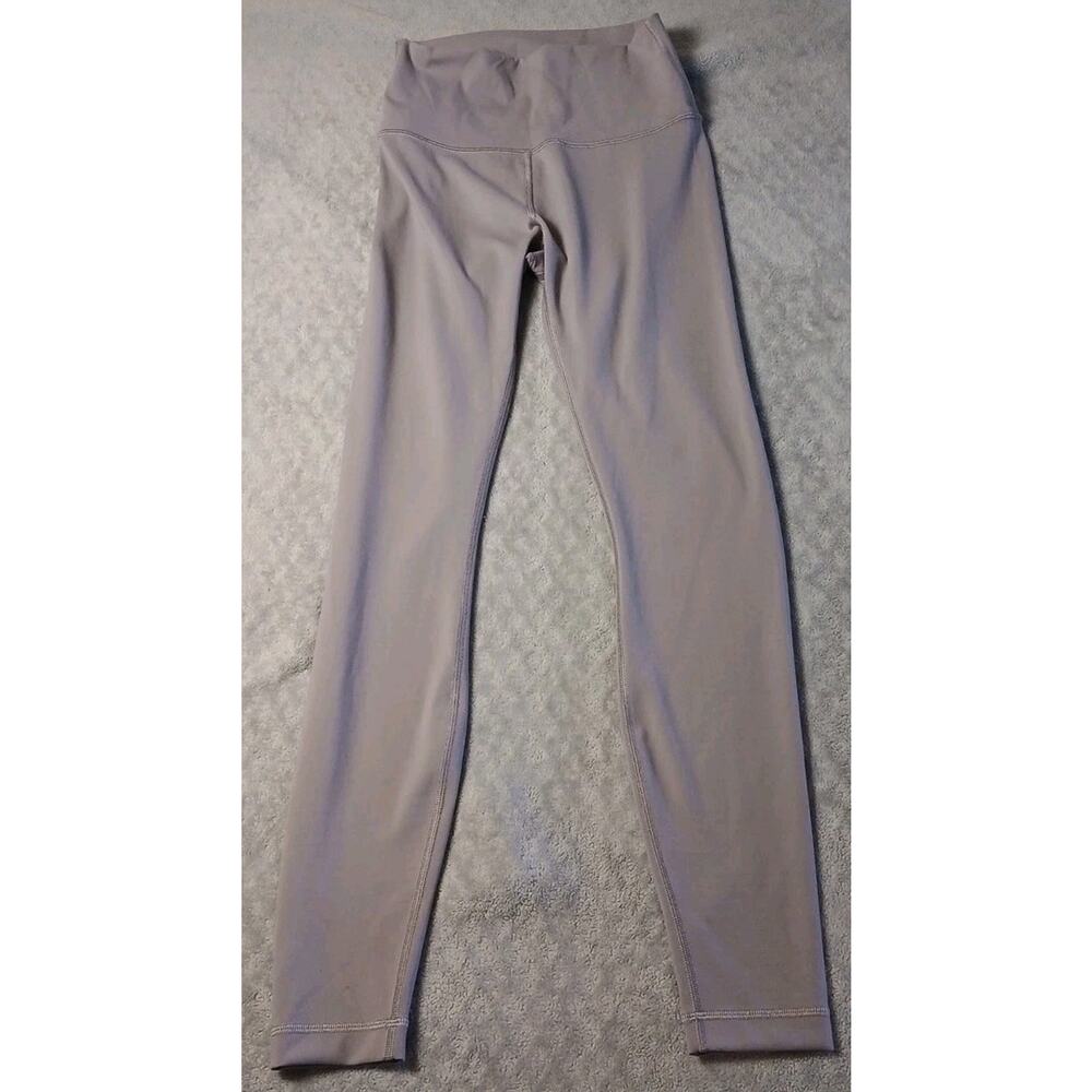 Lululemon Womens Size 6( US Small) Leggings, Lavender EUC